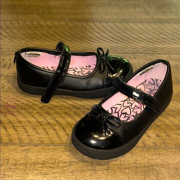 Carter’s Mary Jane shoes size 10 toddler - Picture 1 of 9
